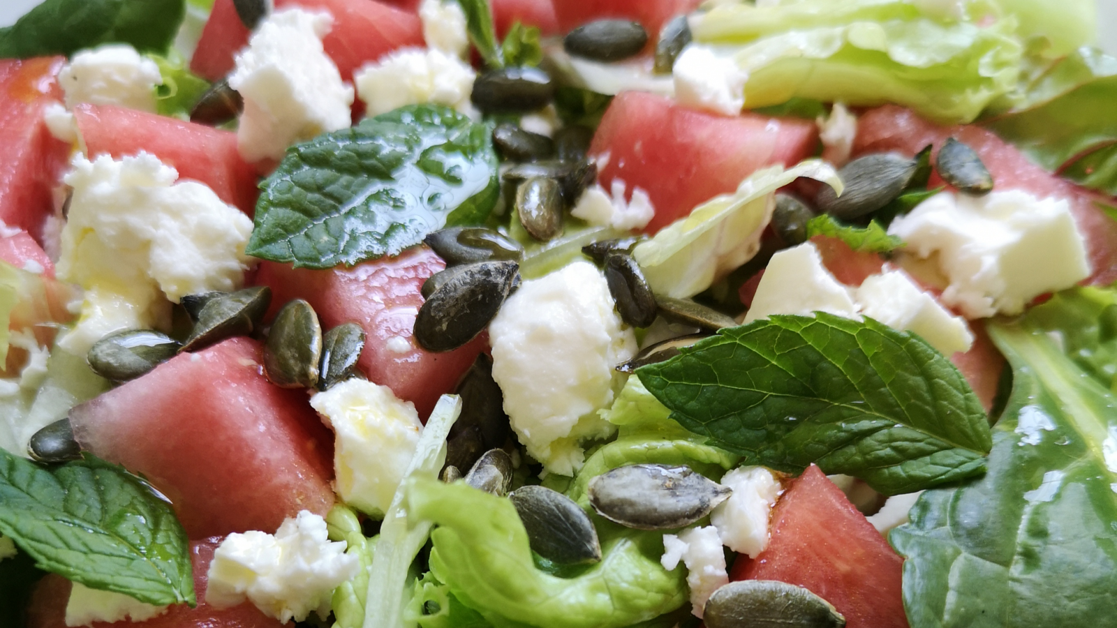 Create the perfect salad